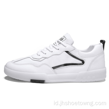 Pria Low Top Sneakers Sepatu Tenis Kasual Ringan